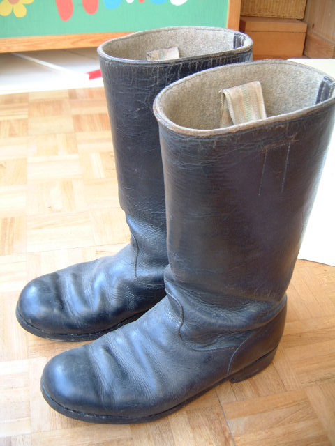 boots1.jpg